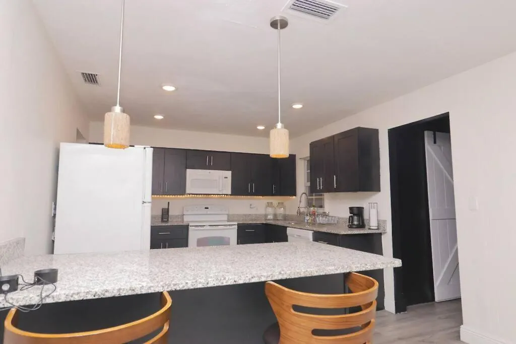 Stylish & Comfy Central Location Villa Orlando 0*,